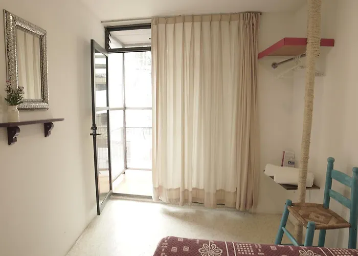 Colibri Bed & Breakfast Mexico City