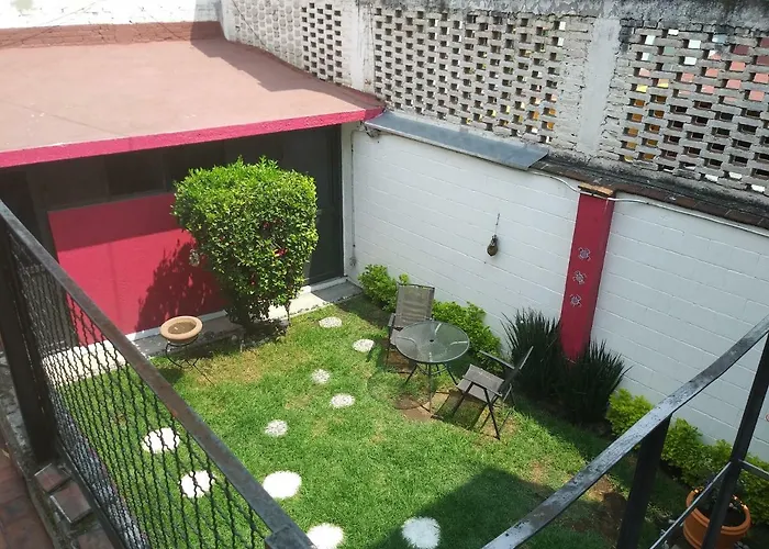 Colibri Bed & Breakfast Mexico City